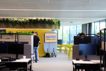 Empresa de logística alemã Dachser inaugurou centro digital que vai empregar mais de 120 pessoas