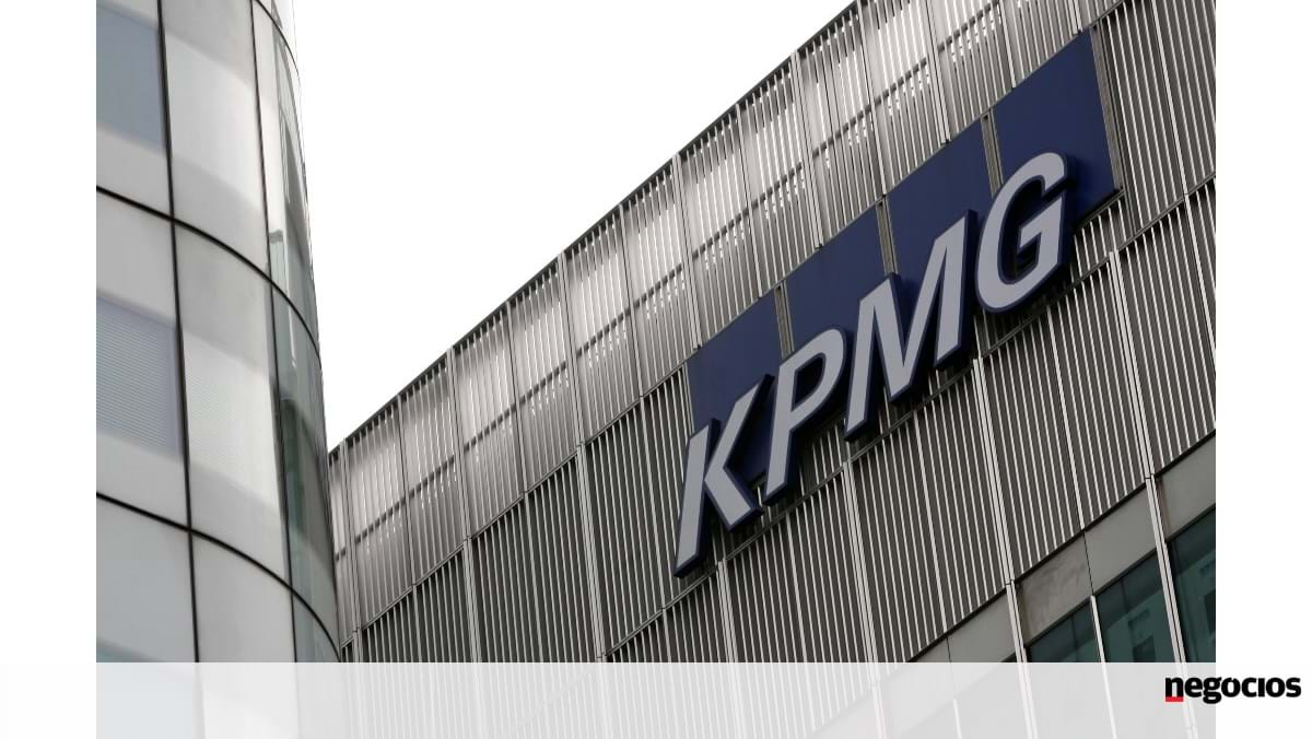 KPMG vai contratar 200 recém-licenciados em Portugal