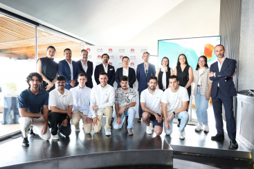 Huawei leva dez estudantes portugueses à China para formação em tecnologias do futuro