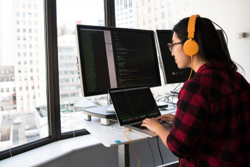 Novo curso gratuito quer preparar programadores para os desafios do trabalho na era da IA