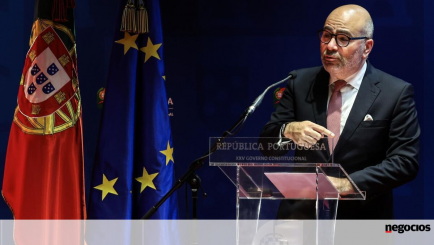 Governo assina contrato para DSTelecom levar fibra ótica a todo o país